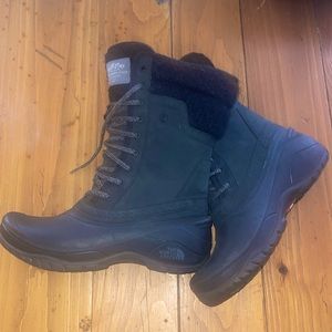 The north face womens snow boots